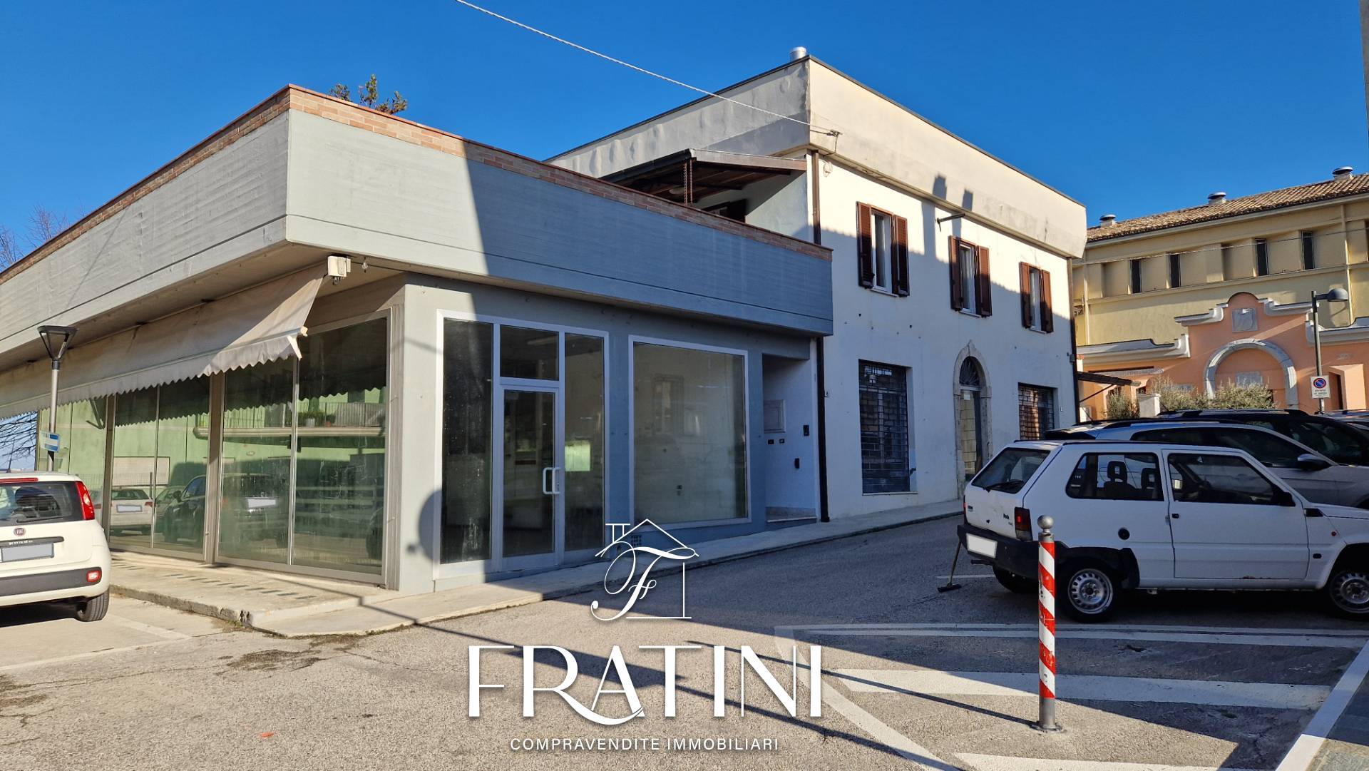 Locale commerciale in vendita a Ancarano