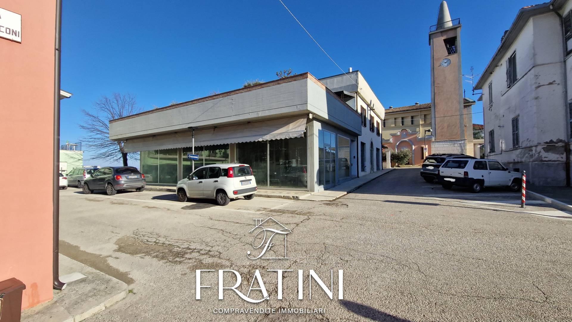 Locale commerciale in vendita a Ancarano