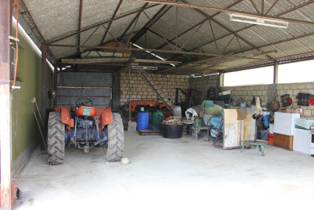 Casolare e Terreno in vendita a Civitella del Tronto, Borrano