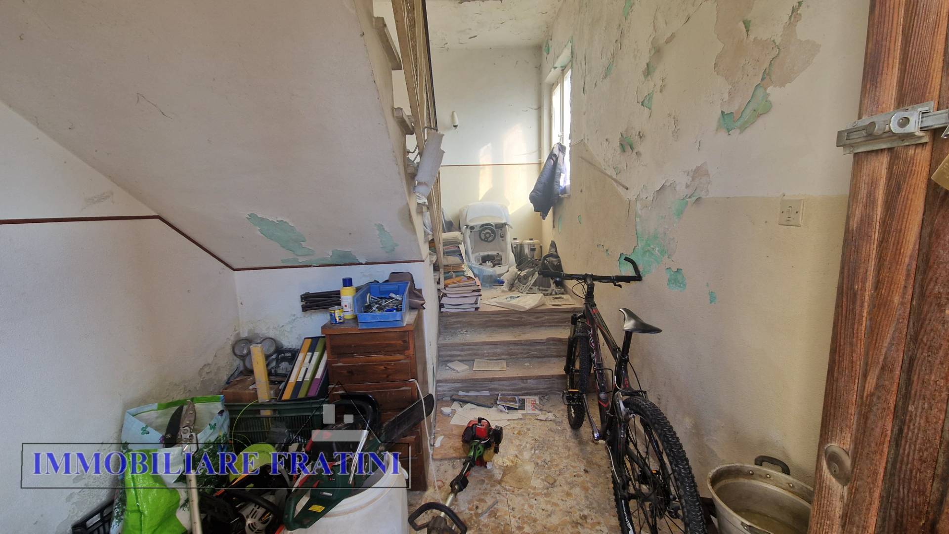 Casolare e Terreno in vendita a Sant'Egidio alla Vibrata