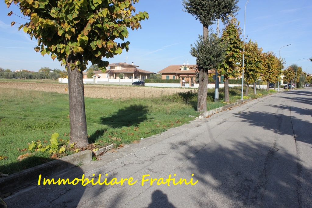 Terreno edificabile in vendita a Sant'Egidio alla Vibrata, Paolantonio
