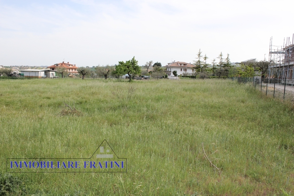 Terreno edificabile in vendita a Sant'Egidio alla Vibrata