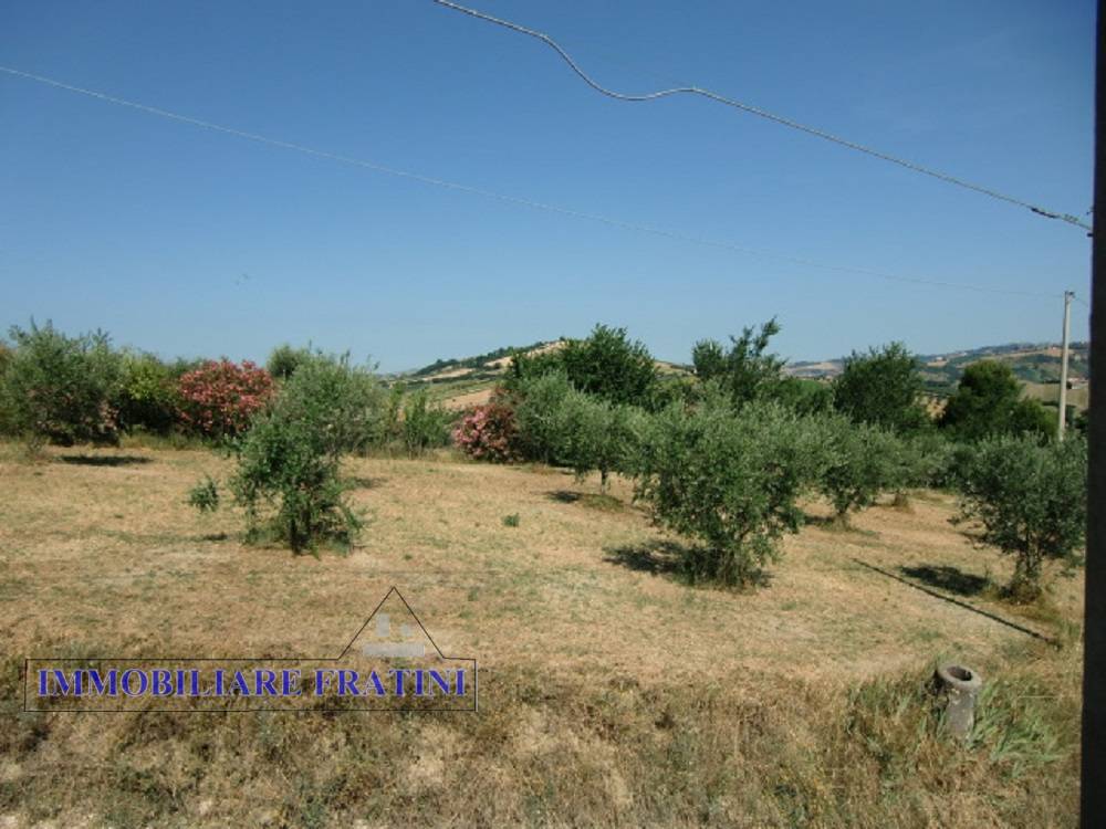 Casolare e Terreno in vendita a Civitella del Tronto, Ponzano