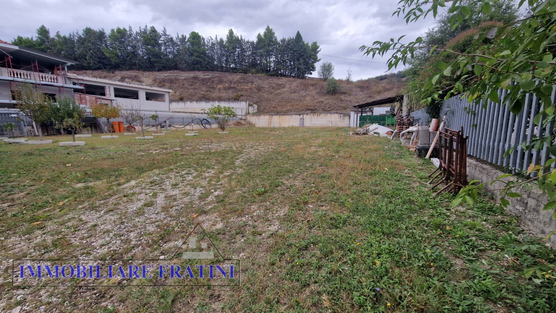 Artigian. - Industr. - Commerc. in vendita a Castel di Lama