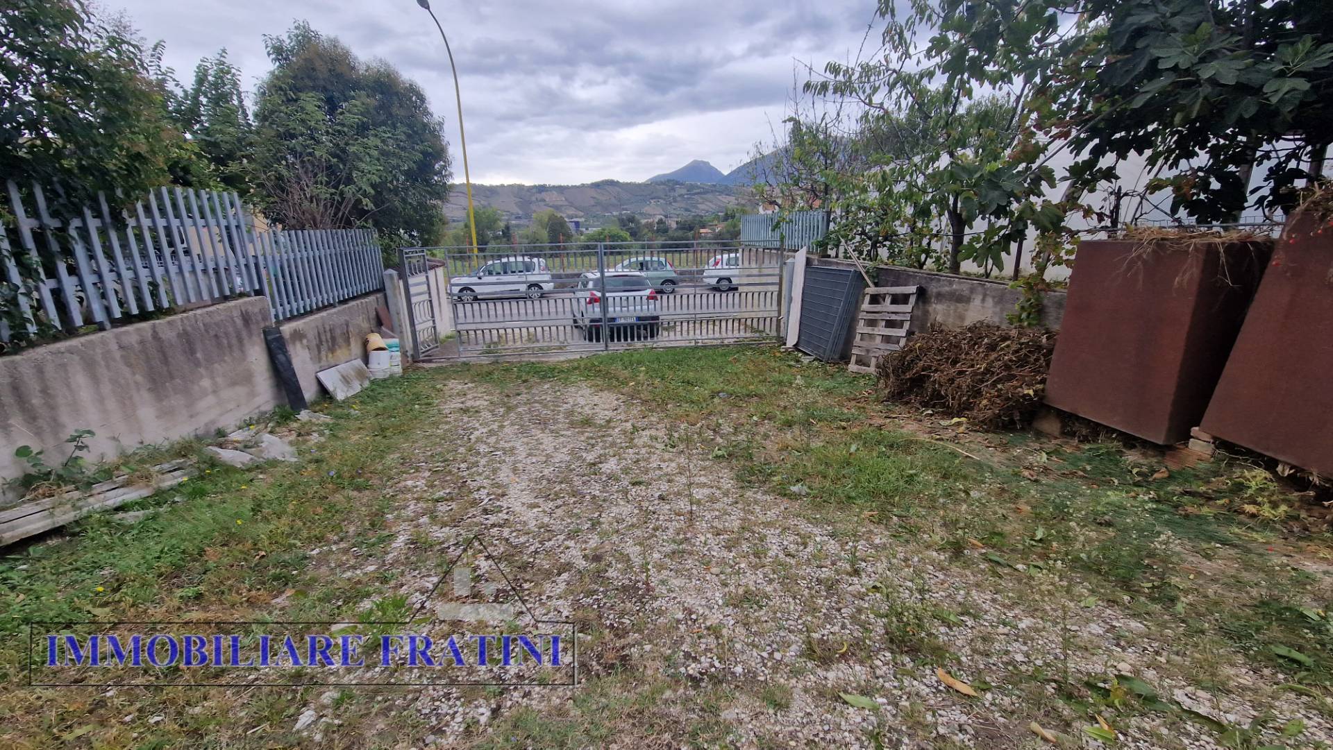 Artigian. - Industr. - Commerc. in vendita a Castel di Lama