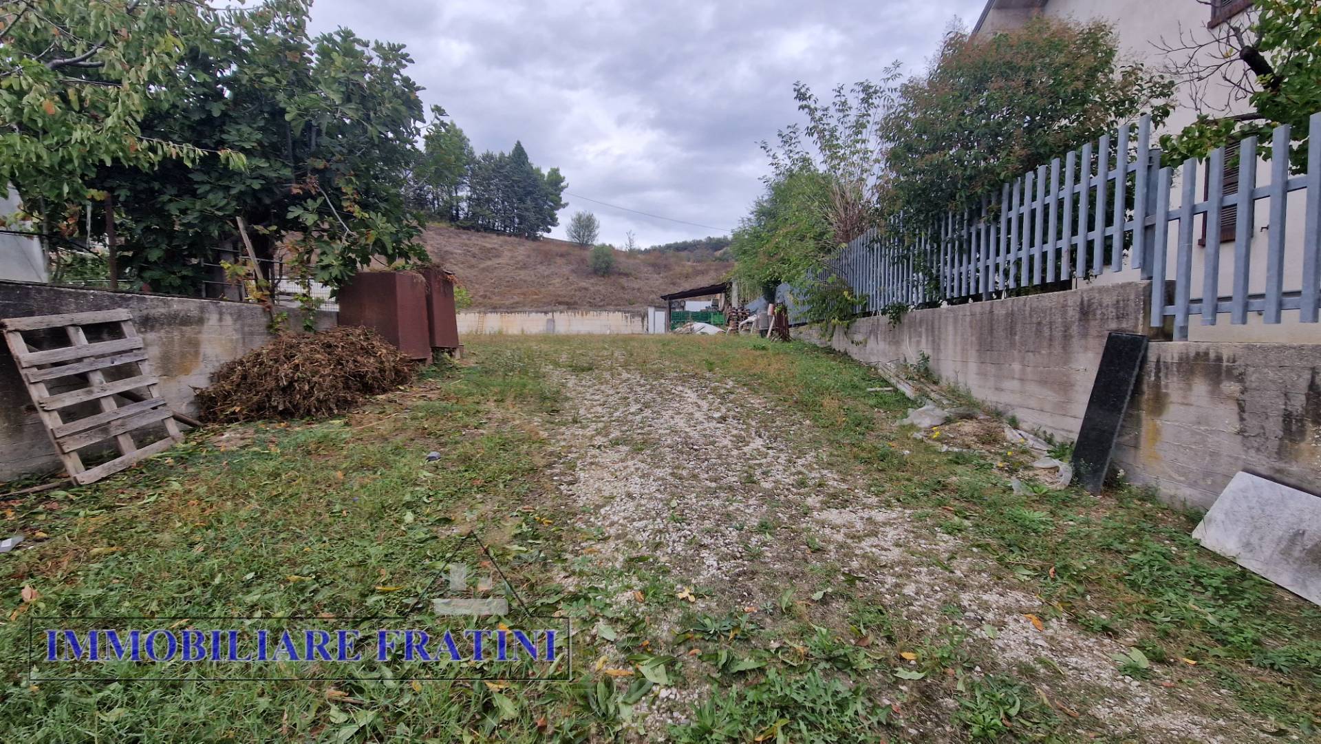 Artigian. - Industr. - Commerc. in vendita a Castel di Lama