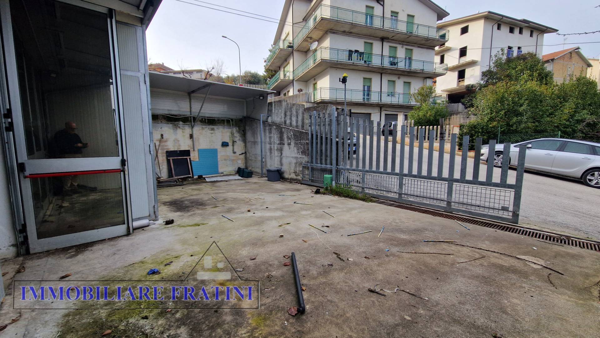 Opificio in vendita a Ancarano