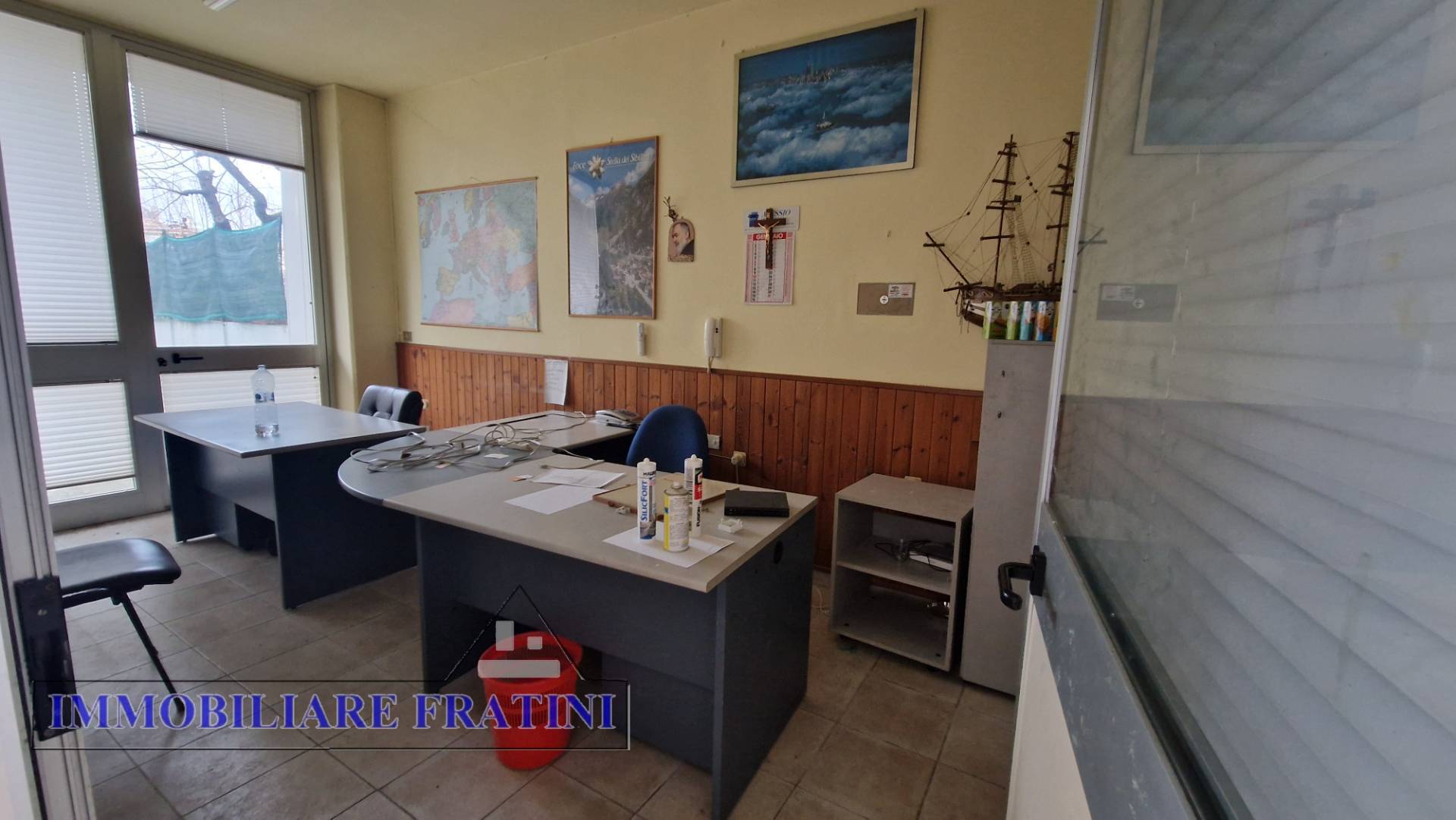 Opificio in vendita a Ancarano