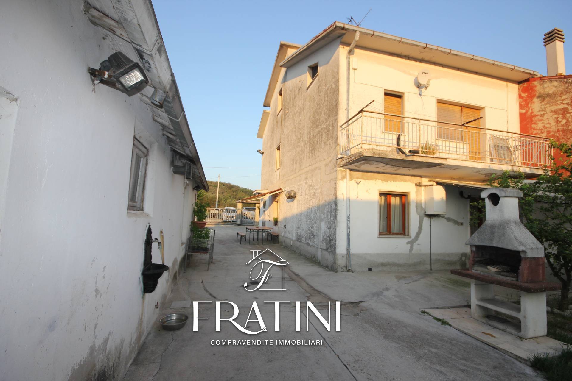 Casa Cielo Terra in vendita a Civitella del Tronto