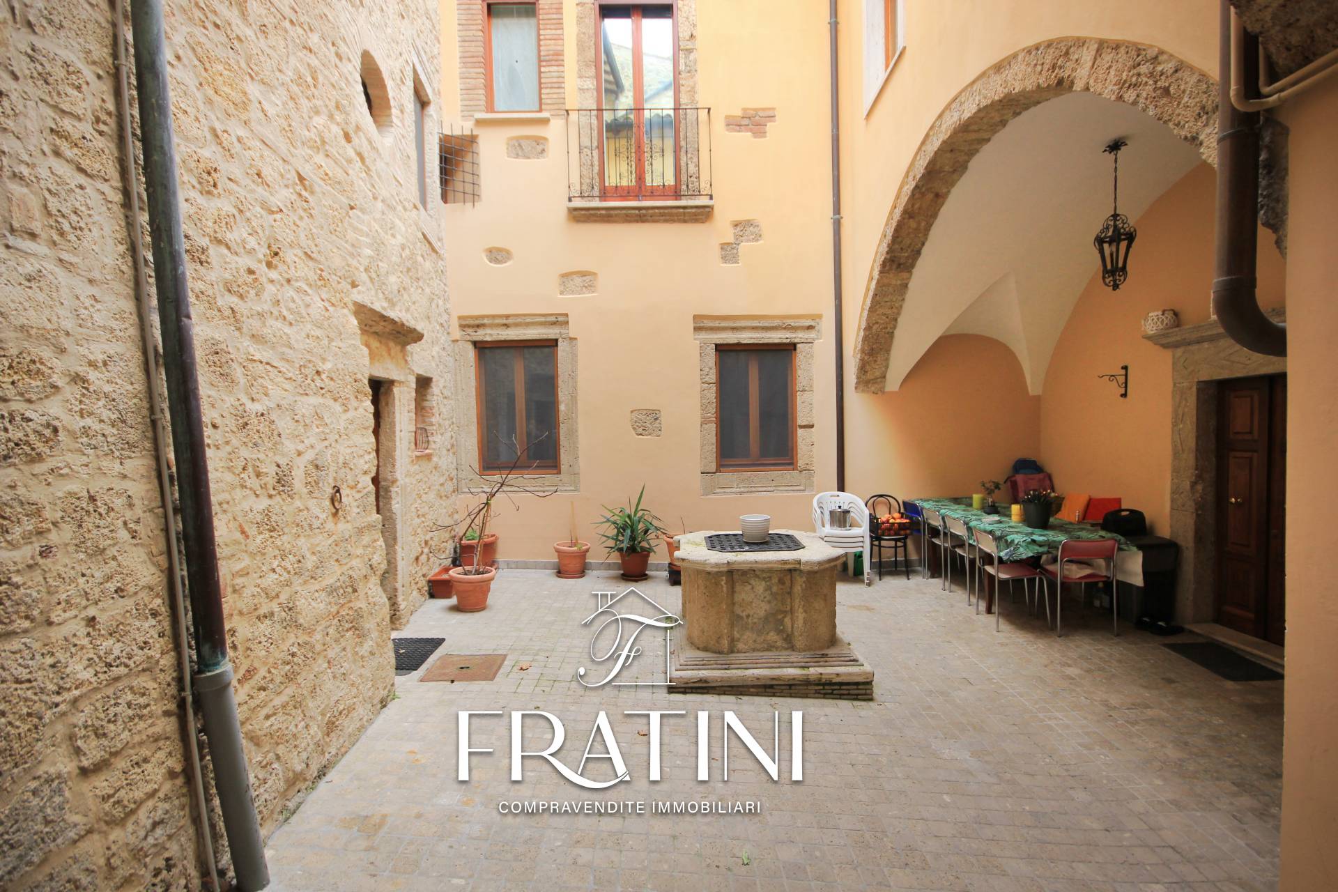 Appartamento Indipendente in vendita a Civitella del Tronto