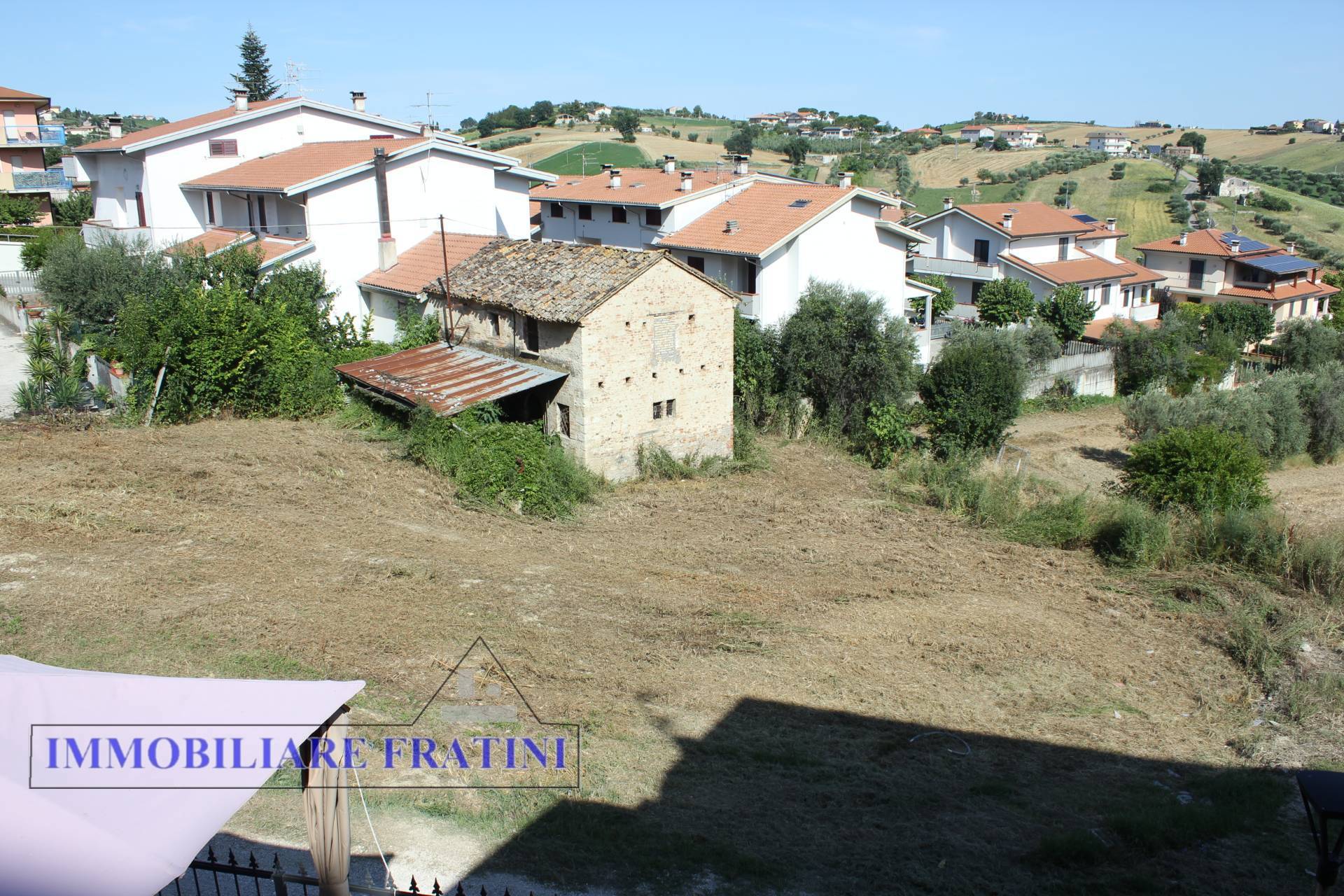 Terreno edificabile in vendita a Ancarano