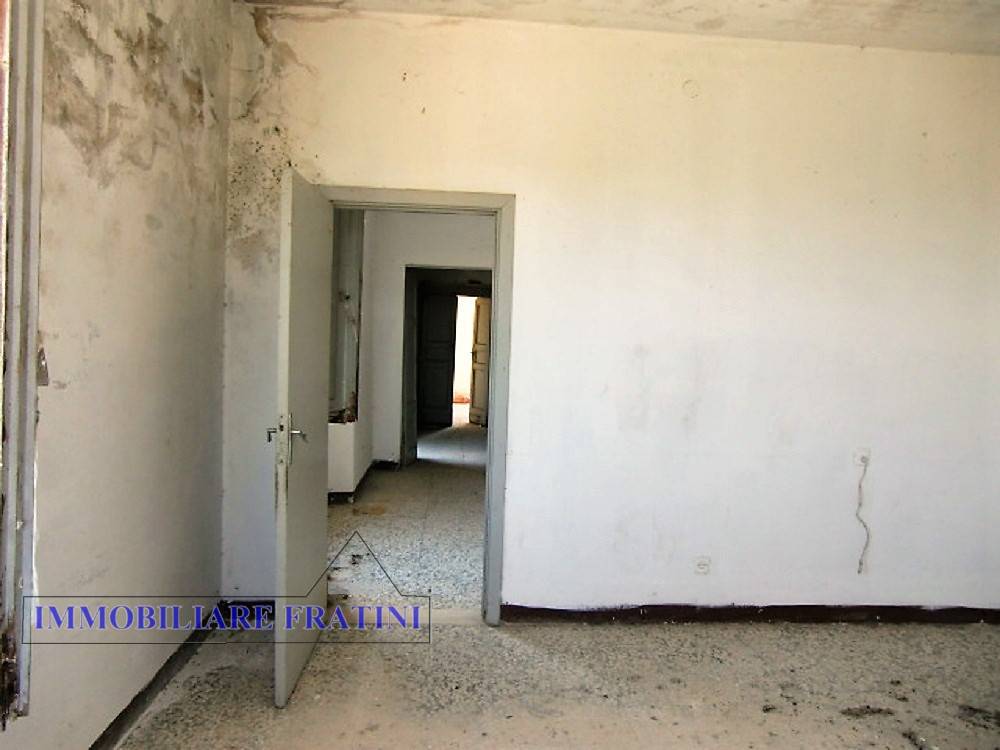 Casolare e Terreno in vendita a Civitella del Tronto, Ponzano