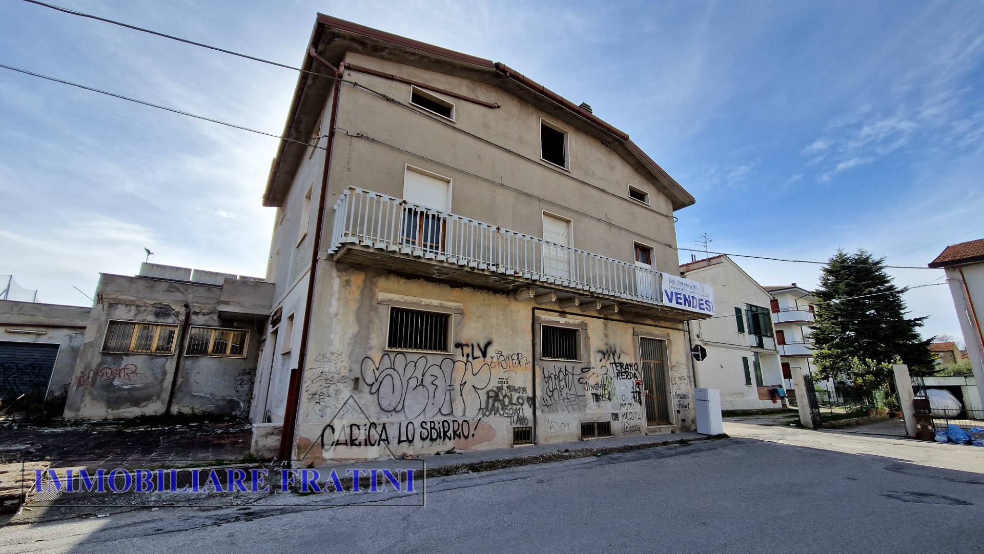 Opificio in vendita a Sant'Egidio alla Vibrata