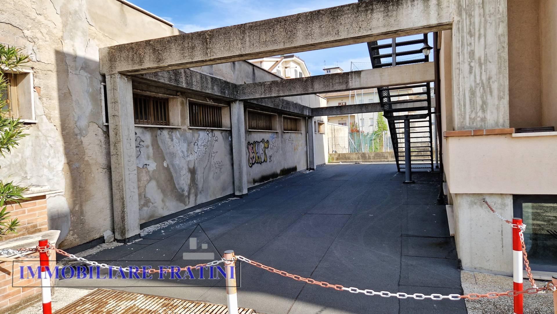 Opificio in vendita a Sant'Egidio alla Vibrata