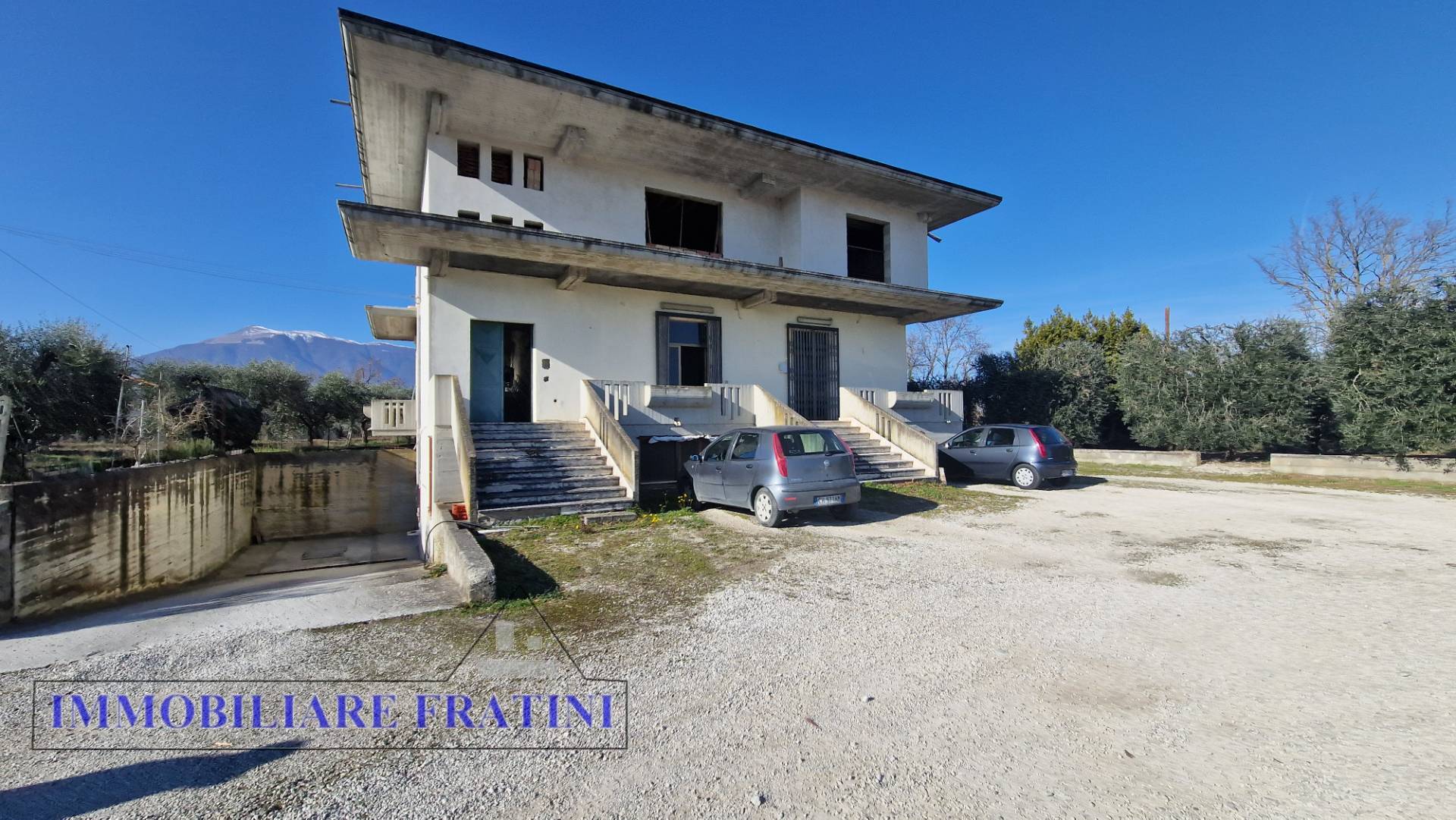 Opificio in vendita a Sant'Egidio alla Vibrata