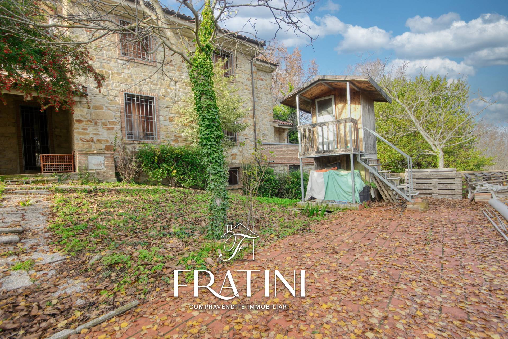 Villa Unifamiliare in vendita a Rotella, Poggio Canoso