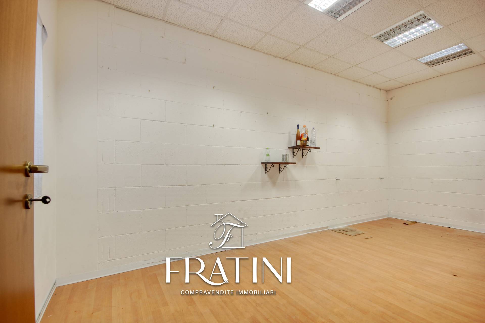 Capannone in vendita a Martinsicuro