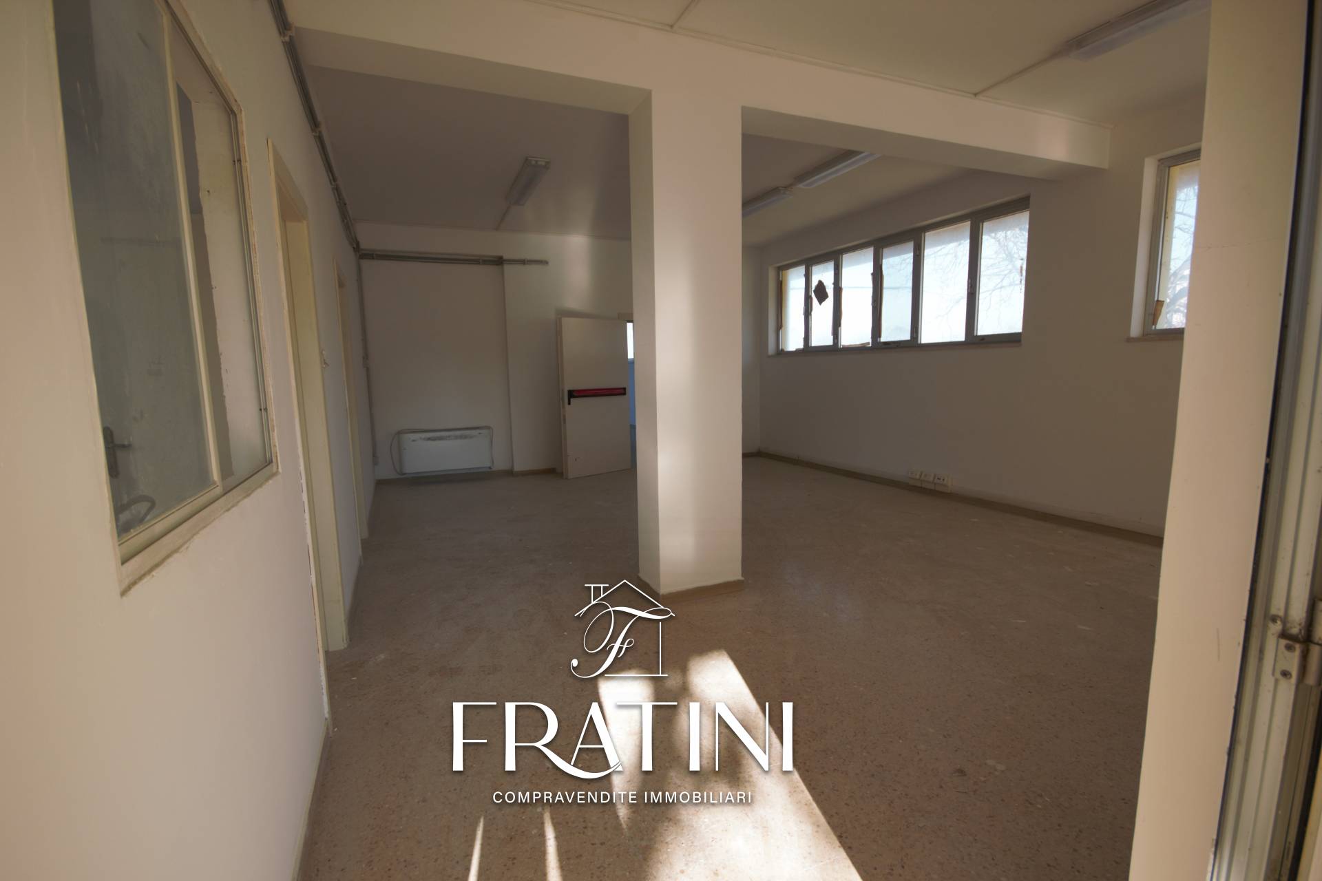 Locale Artigianale in vendita a Ancarano