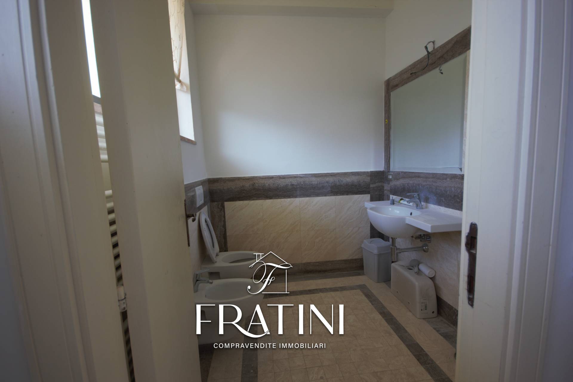 Locale Artigianale in vendita a Ancarano