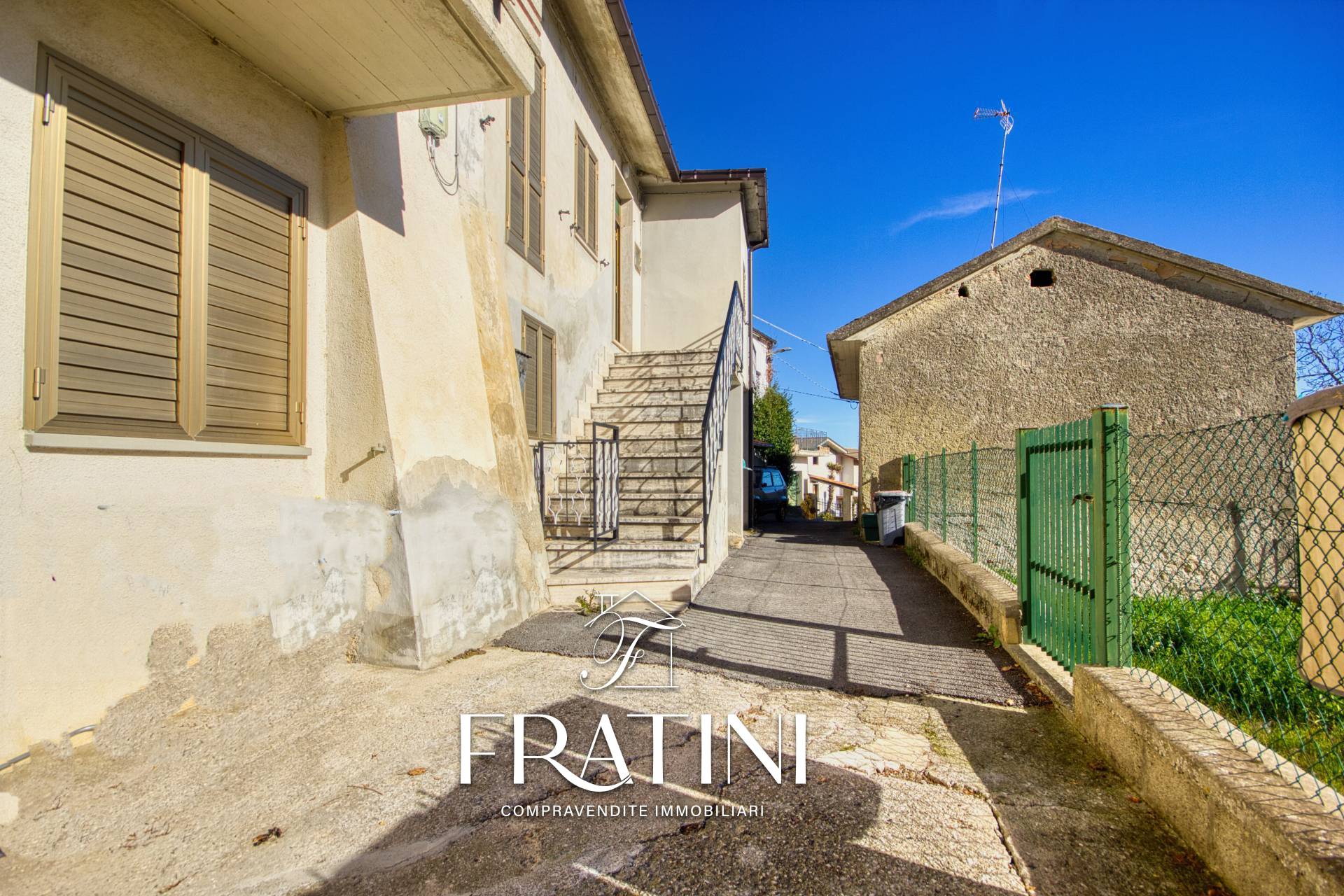Casa Cielo Terra in vendita a Civitella del Tronto, Piano San Pietro