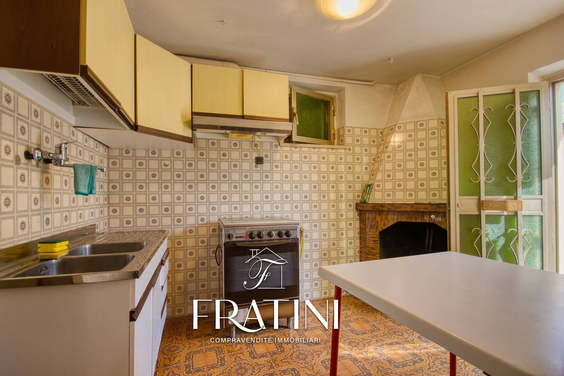 Casa Cielo Terra in vendita a Civitella del Tronto, Villa Lempa