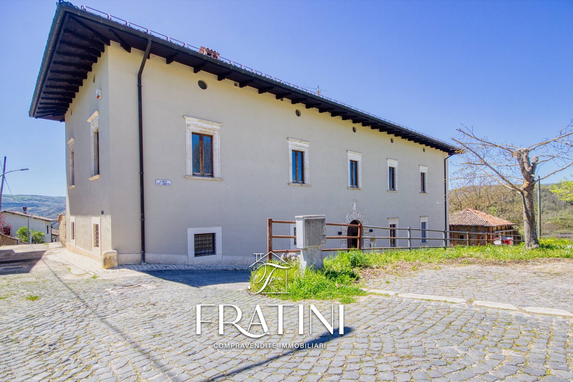 Villa in vendita a Montereale