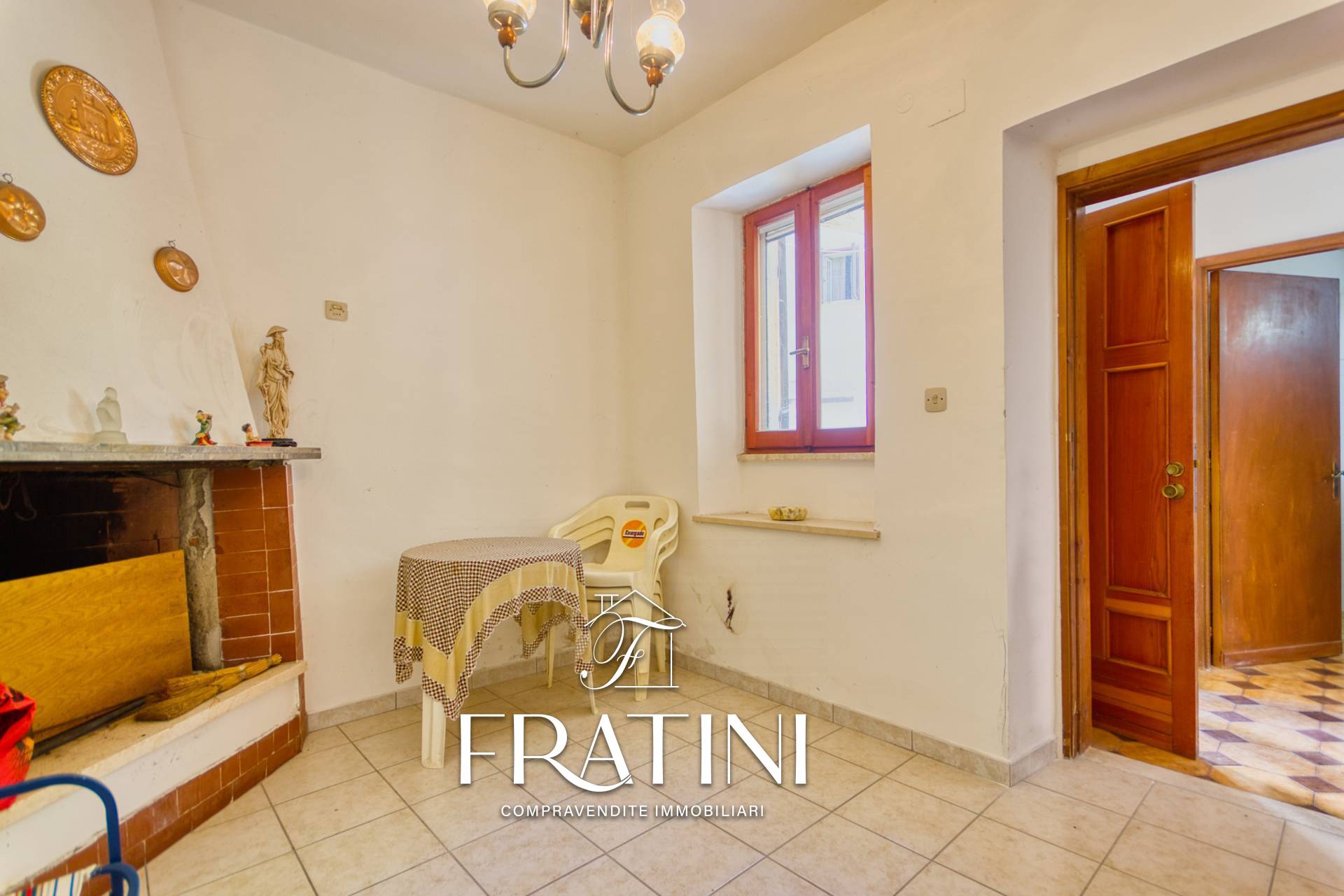 Casa Cielo Terra in vendita a Civitella del Tronto, Fucignano