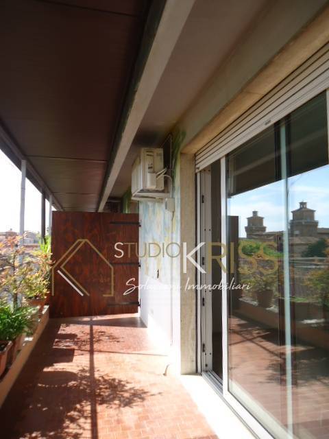 Attico in vendita a Ferrara, Centro storico