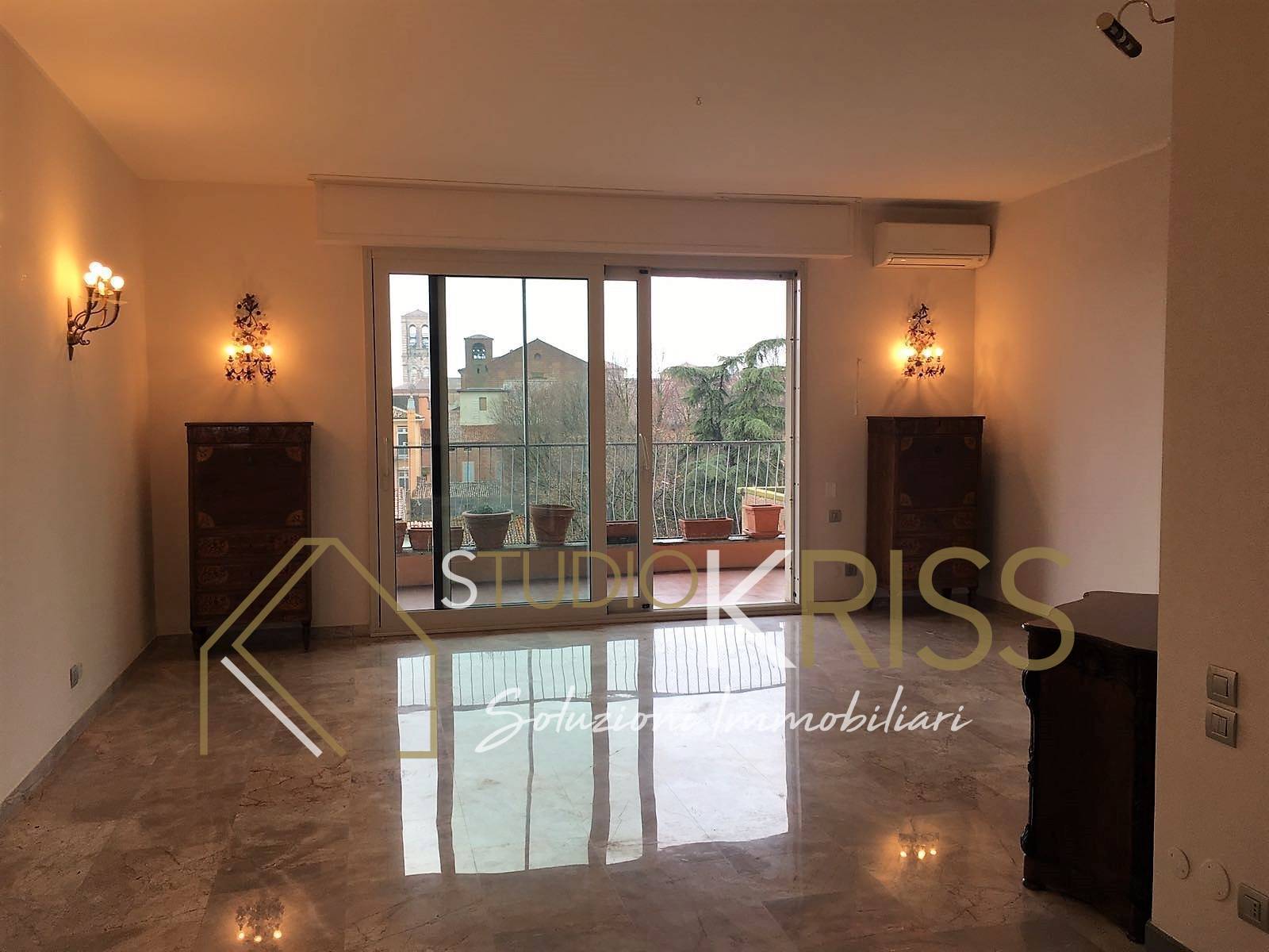 Attico in vendita a Ferrara, Centro storico