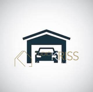 Posto auto coperto in affitto a Ferrara