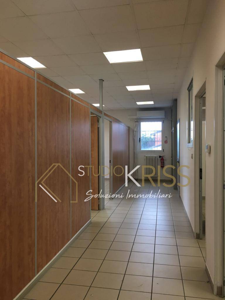 Studio/Ufficio in affitto a Ferrara, Via Bologna
