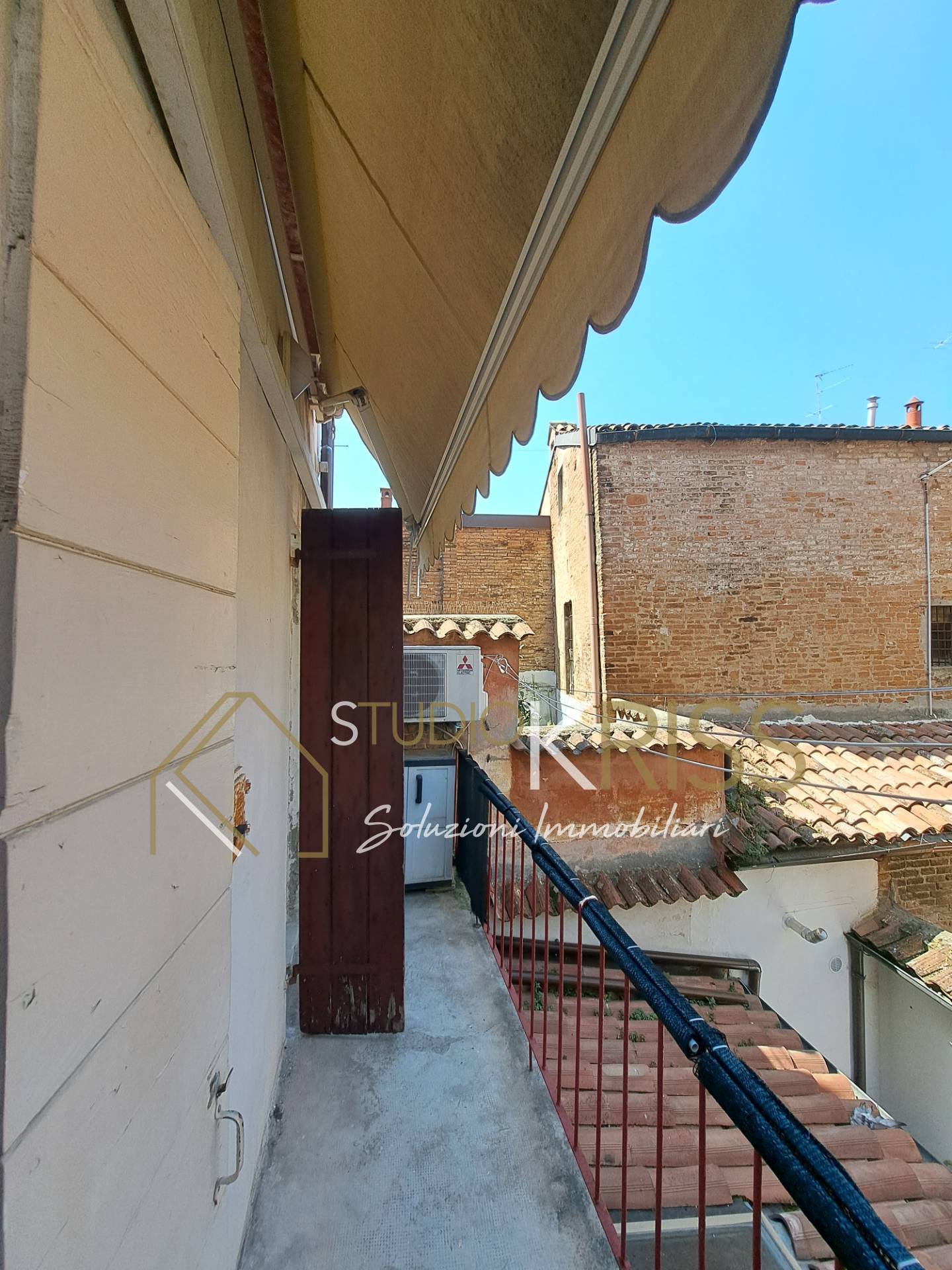 Monolocale in affitto a Ferrara, Centro storico