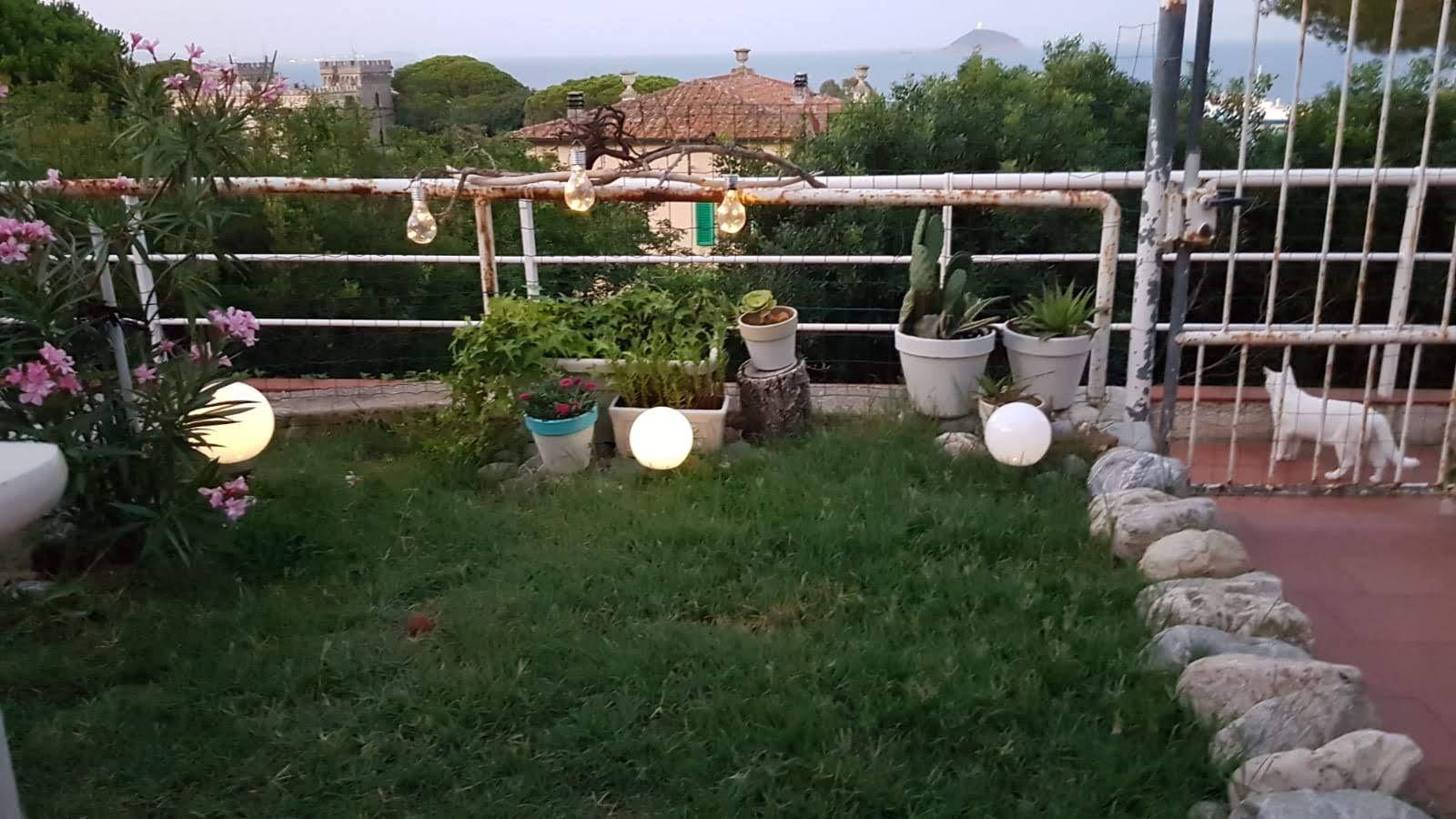 Appartamento con ingresso indipendente in vendita a Rio