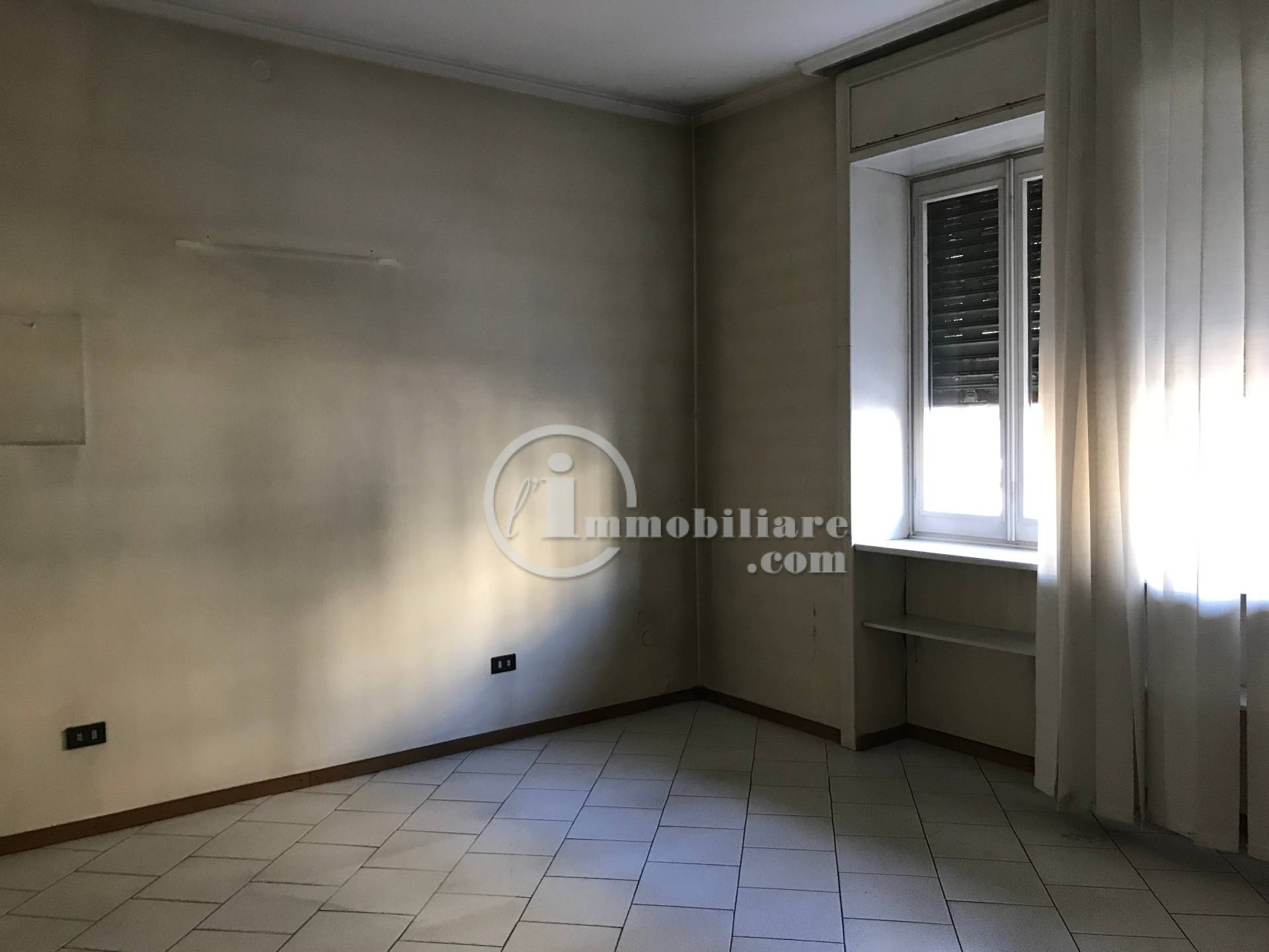 Ufficio/studio in vendita a Busto Arsizio, Centro