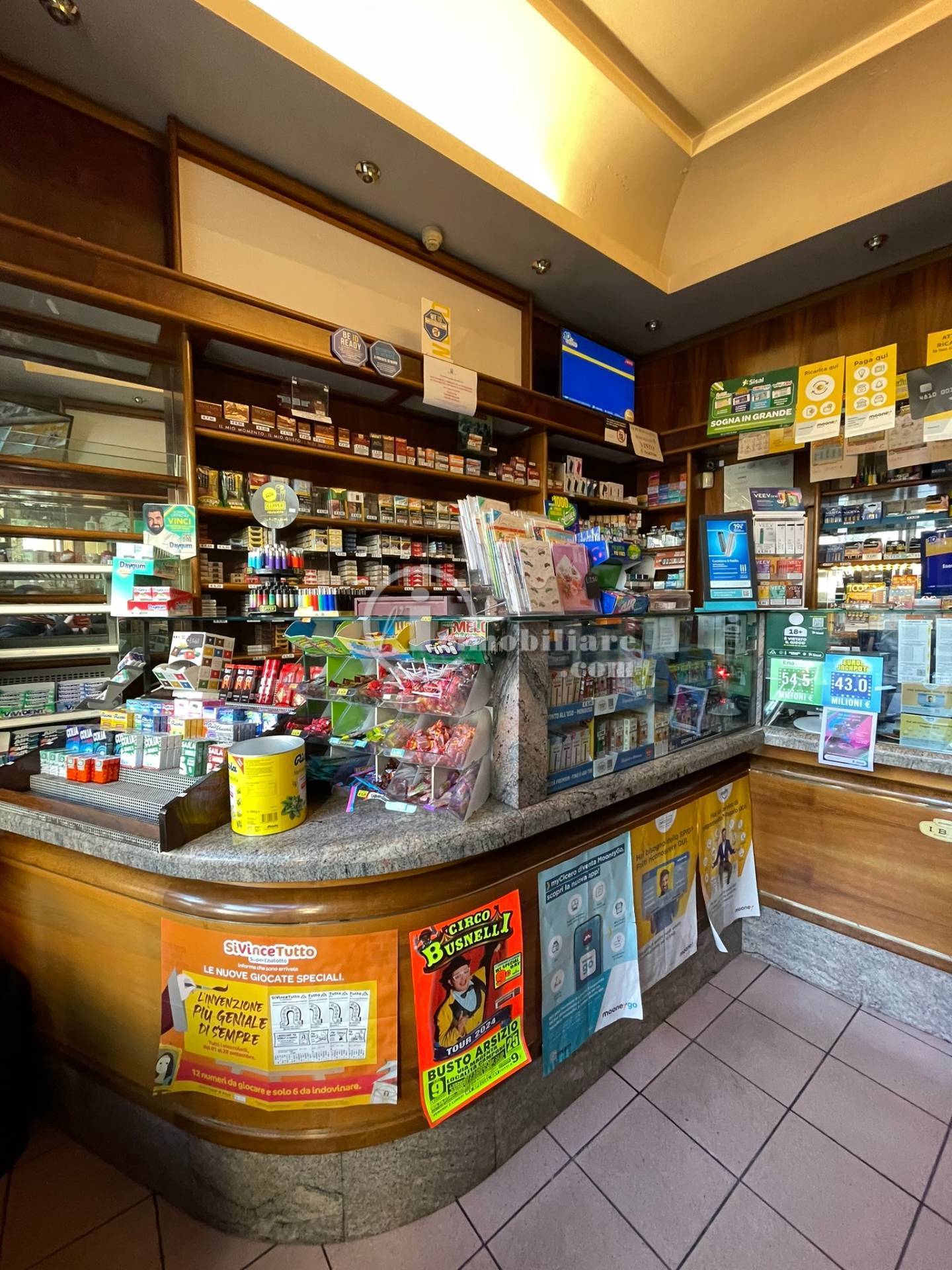 Attivit - Licenza in vendita a Busto Arsizio, Frati