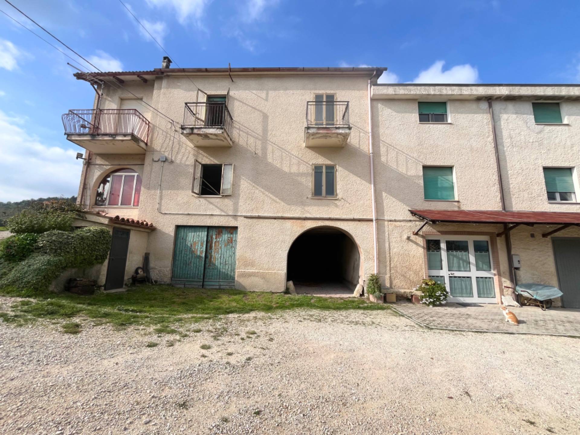 Cielo Terra in vendita a Sassoferrato