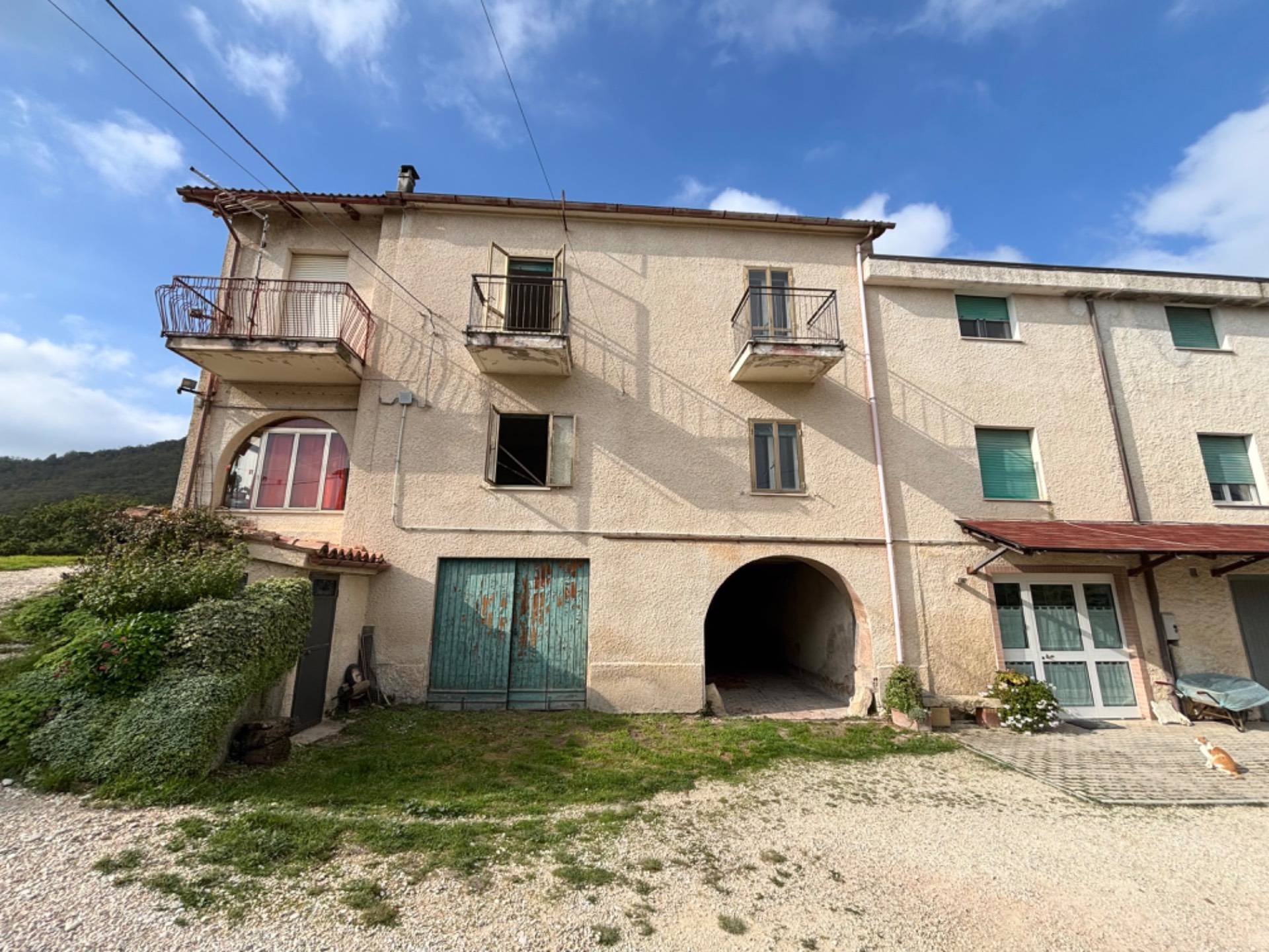 Cielo Terra in vendita a Sassoferrato