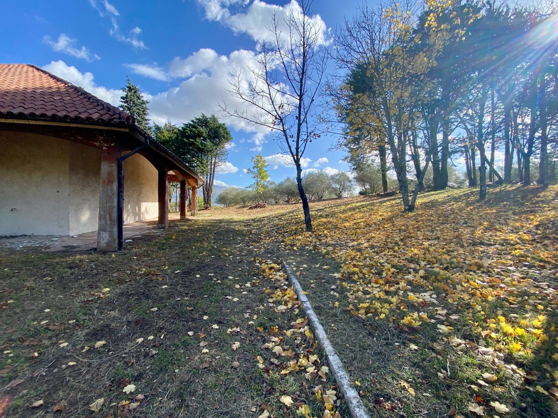 Villa in vendita a Fabriano, PERIFERIA