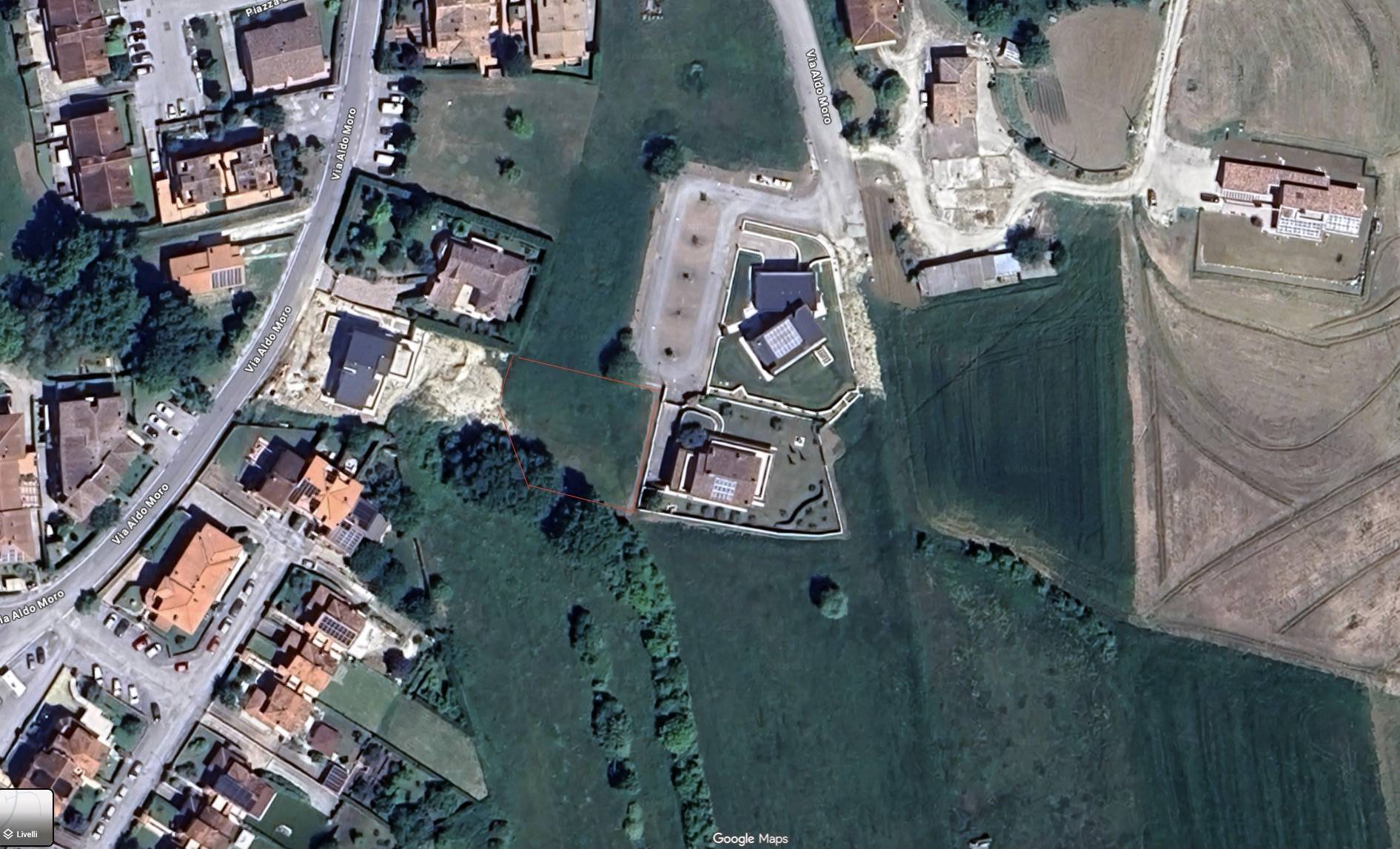 Terreno edificabile in vendita a Cerreto d'Esi