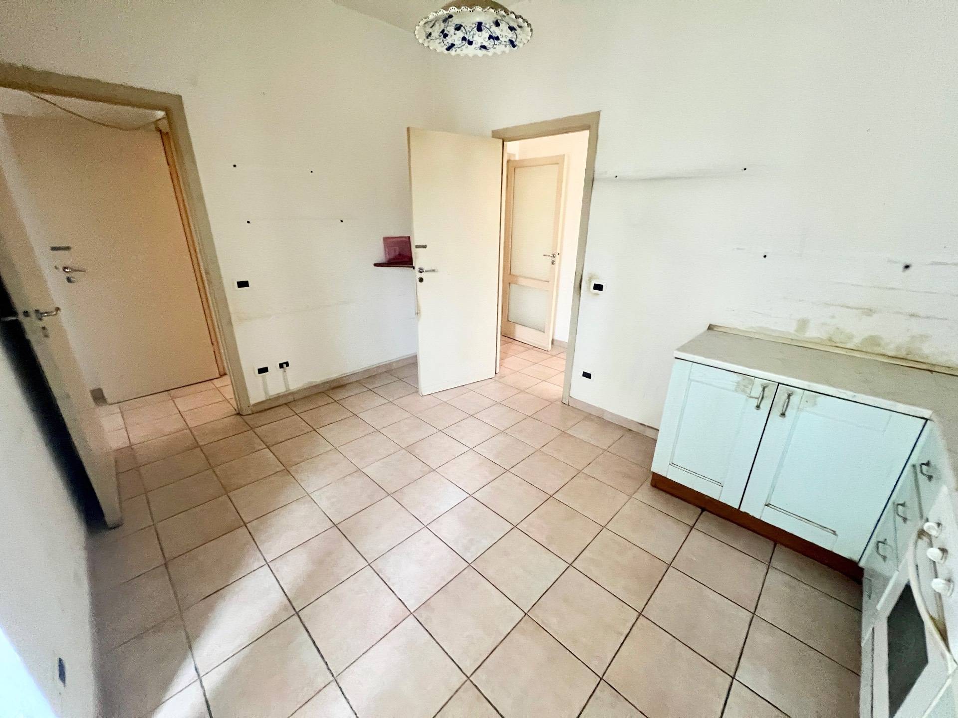 Appartamento in vendita a Fabriano, SEMI PERIFERIA