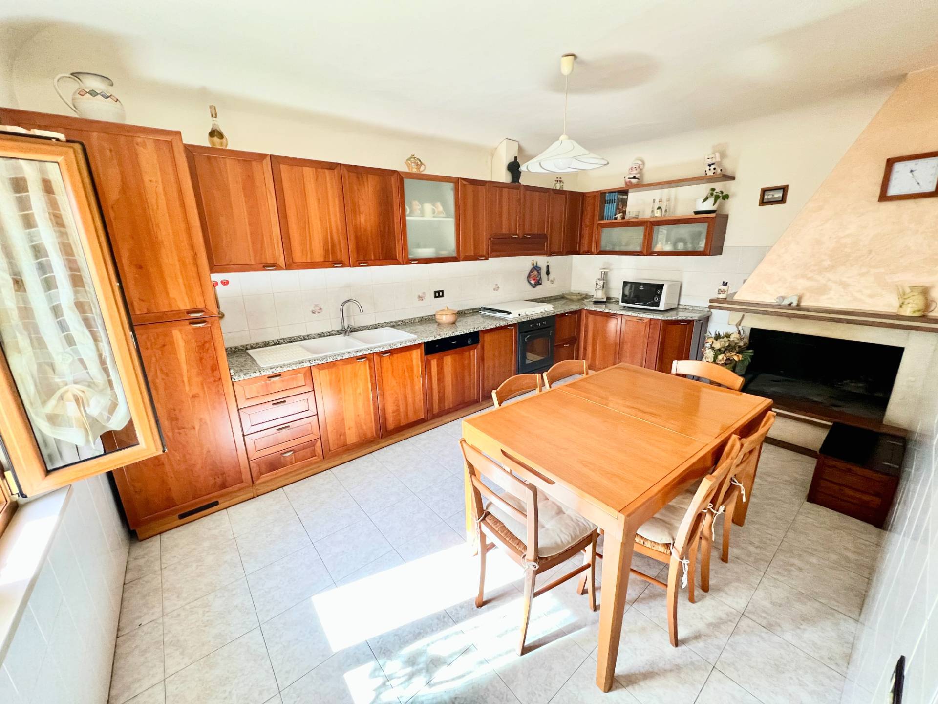 Appartamento in vendita a Fabriano, FRAZIONI