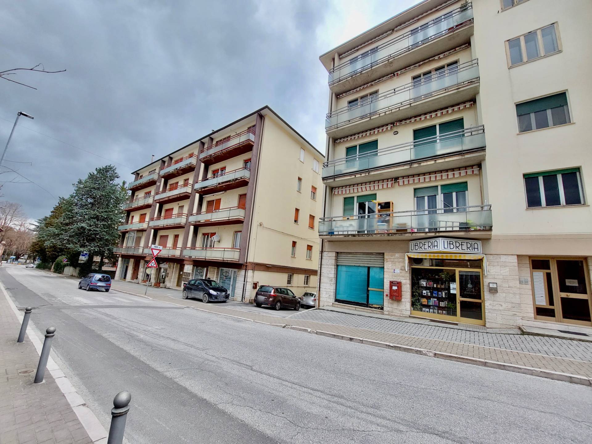 Appartamento in vendita a Fabriano, SEMI PERIFERIA