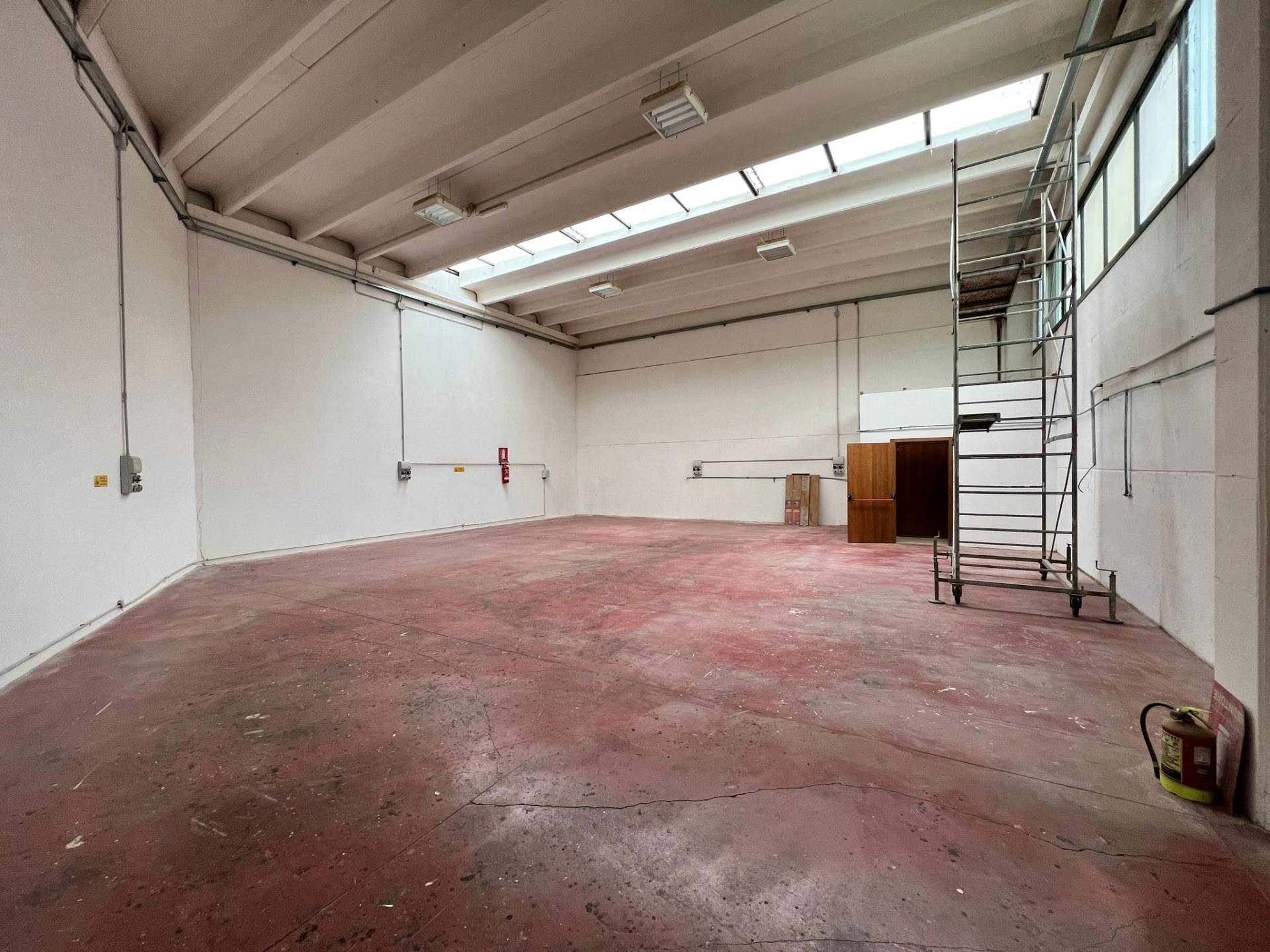 Capannone in vendita a Fabriano, PERIFERIA