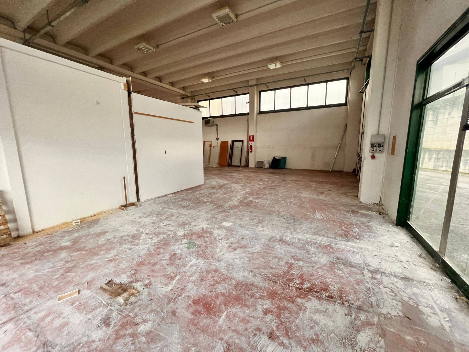 Capannone in vendita a Fabriano, PERIFERIA