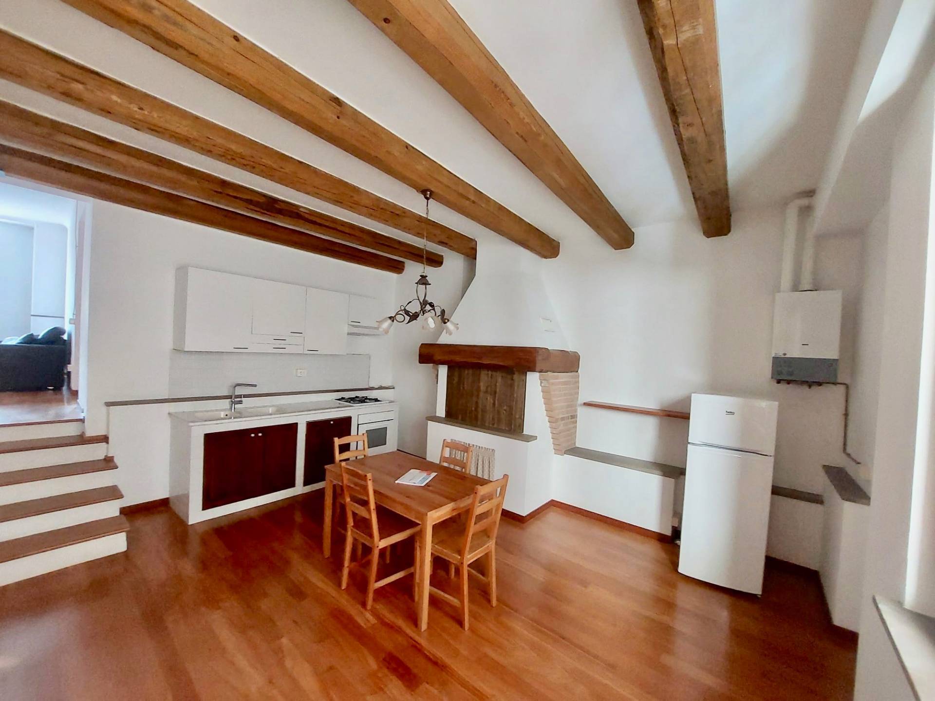 Appartamento in vendita a Fabriano, CENTRO STORICO