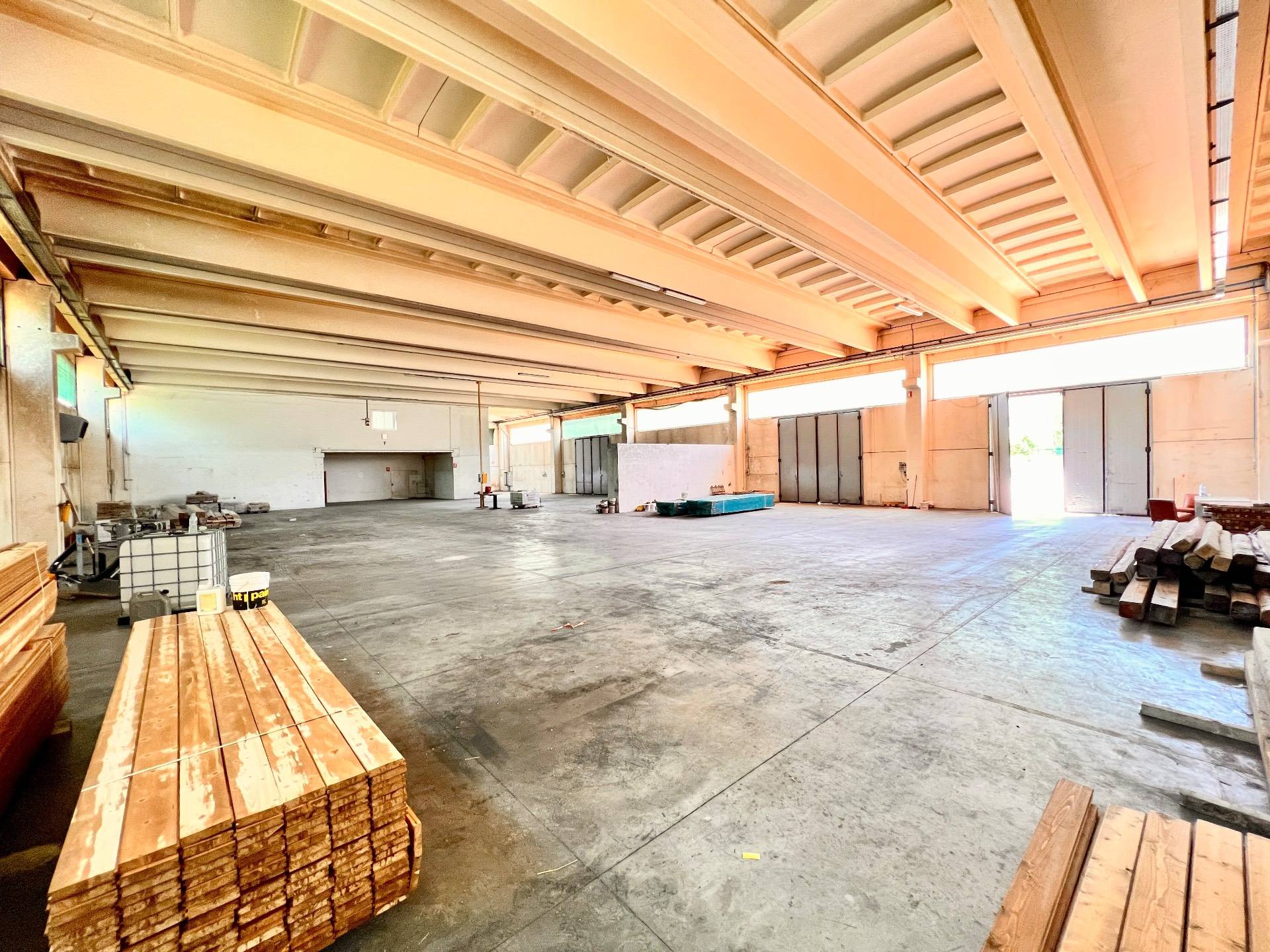 Opificio in vendita a Fabriano, PERIFERIA