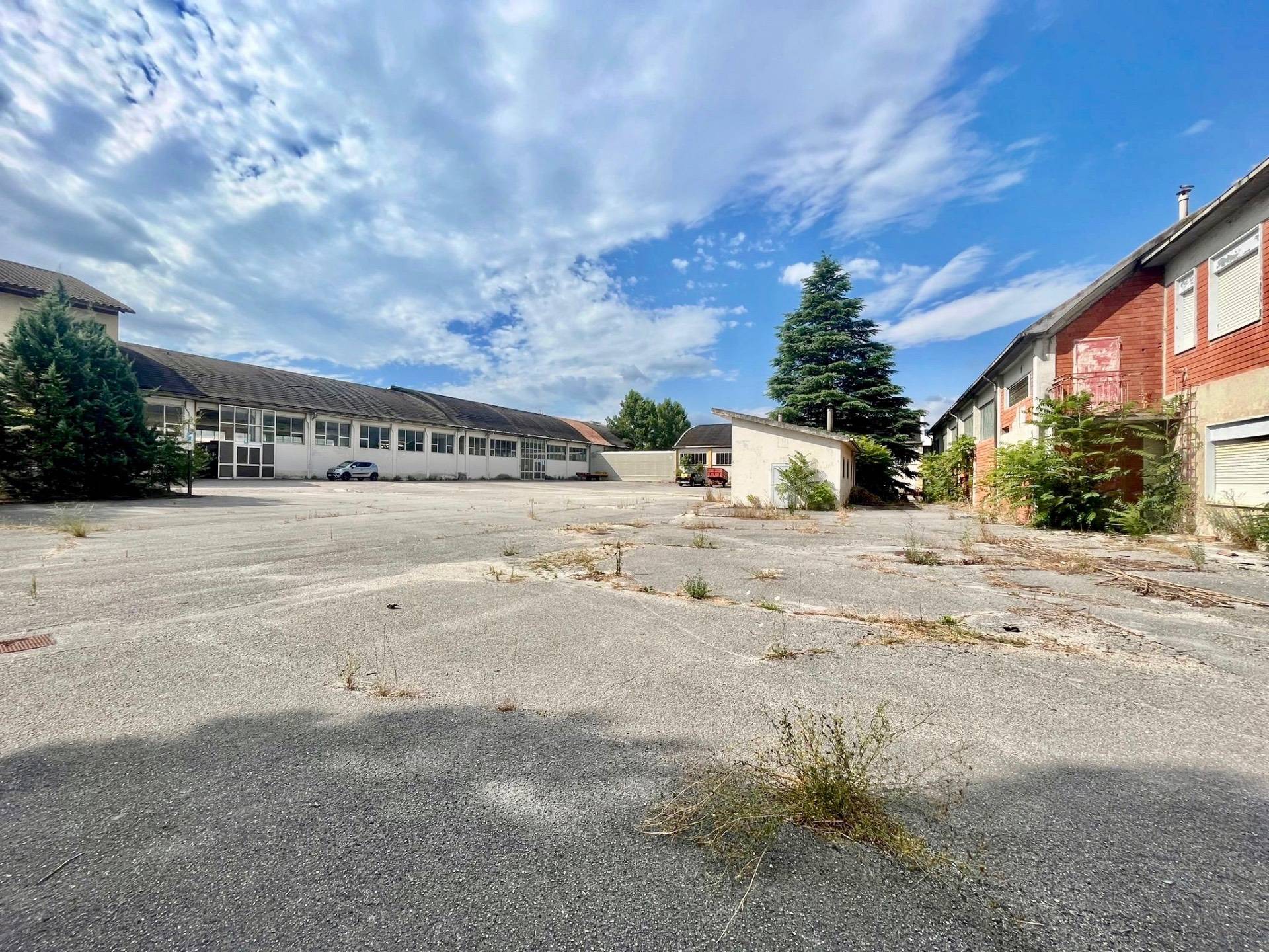 Opificio in vendita a Fabriano, PERIFERIA