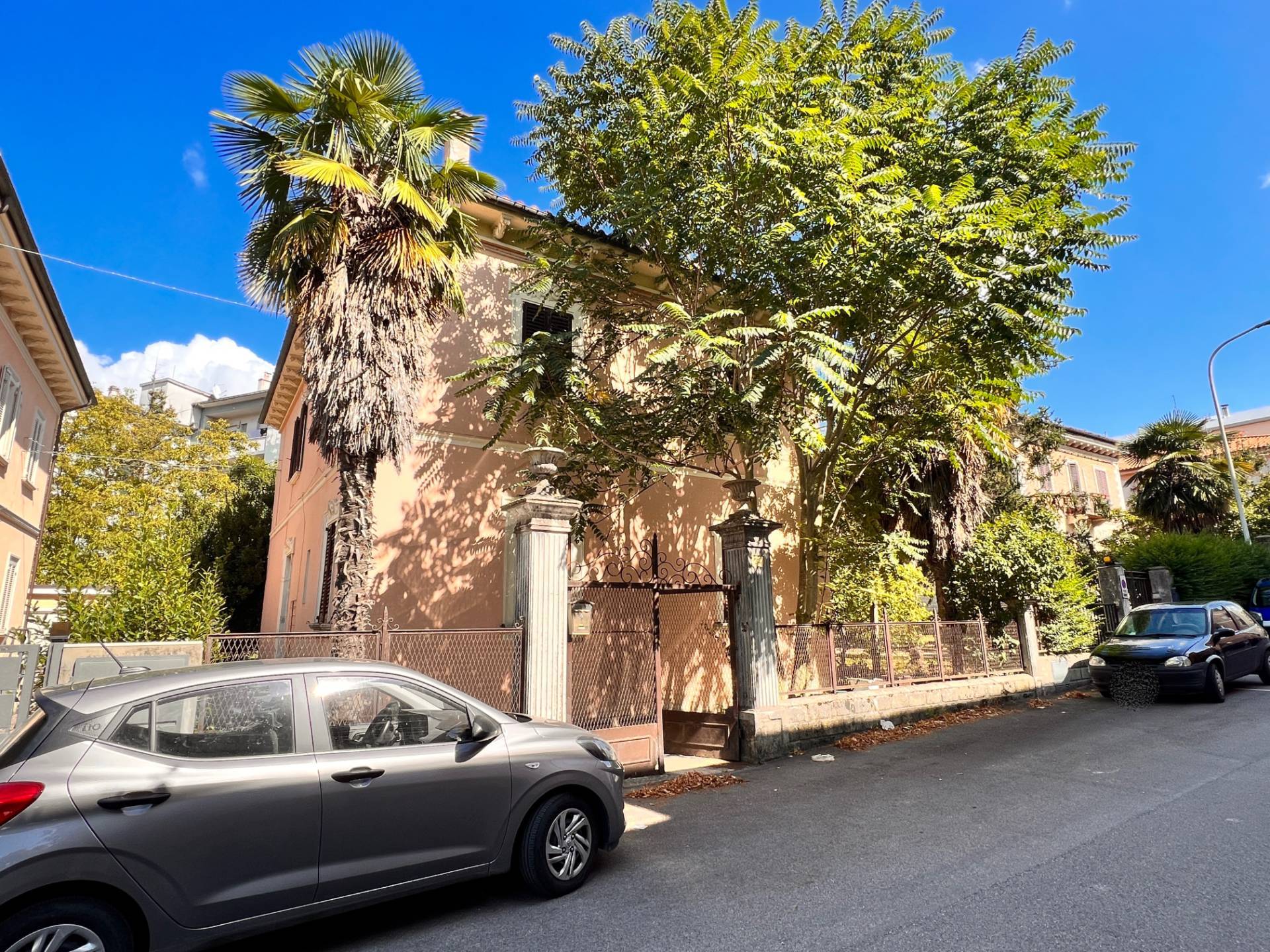 Appartamento in vendita a Fabriano, SEMI PERIFERIA