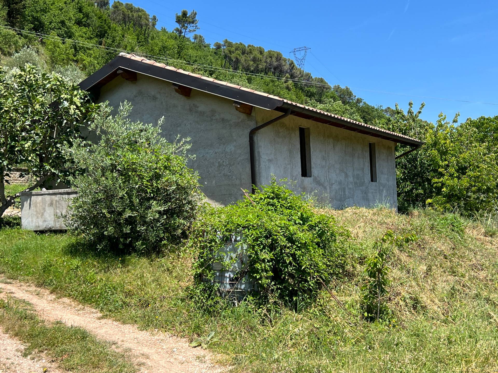 Magazzino in vendita a Fabriano, PERIFERIA
