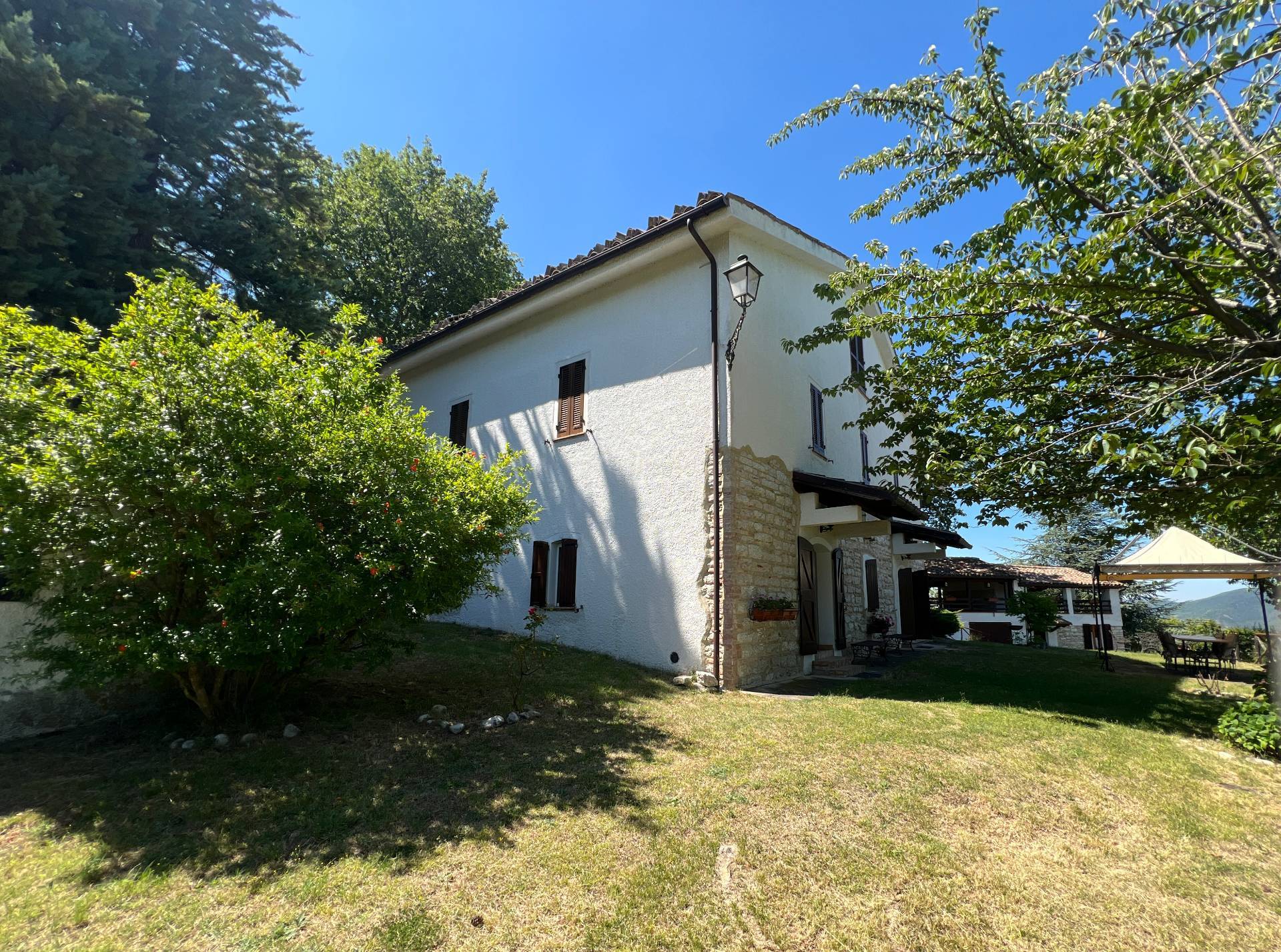 Casolare in vendita a Genga